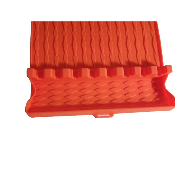 Silicone Griddle Tools Mat – Grill Side Shelf Pad with Drip Tray Heat Resistant - Picture 5 of 11